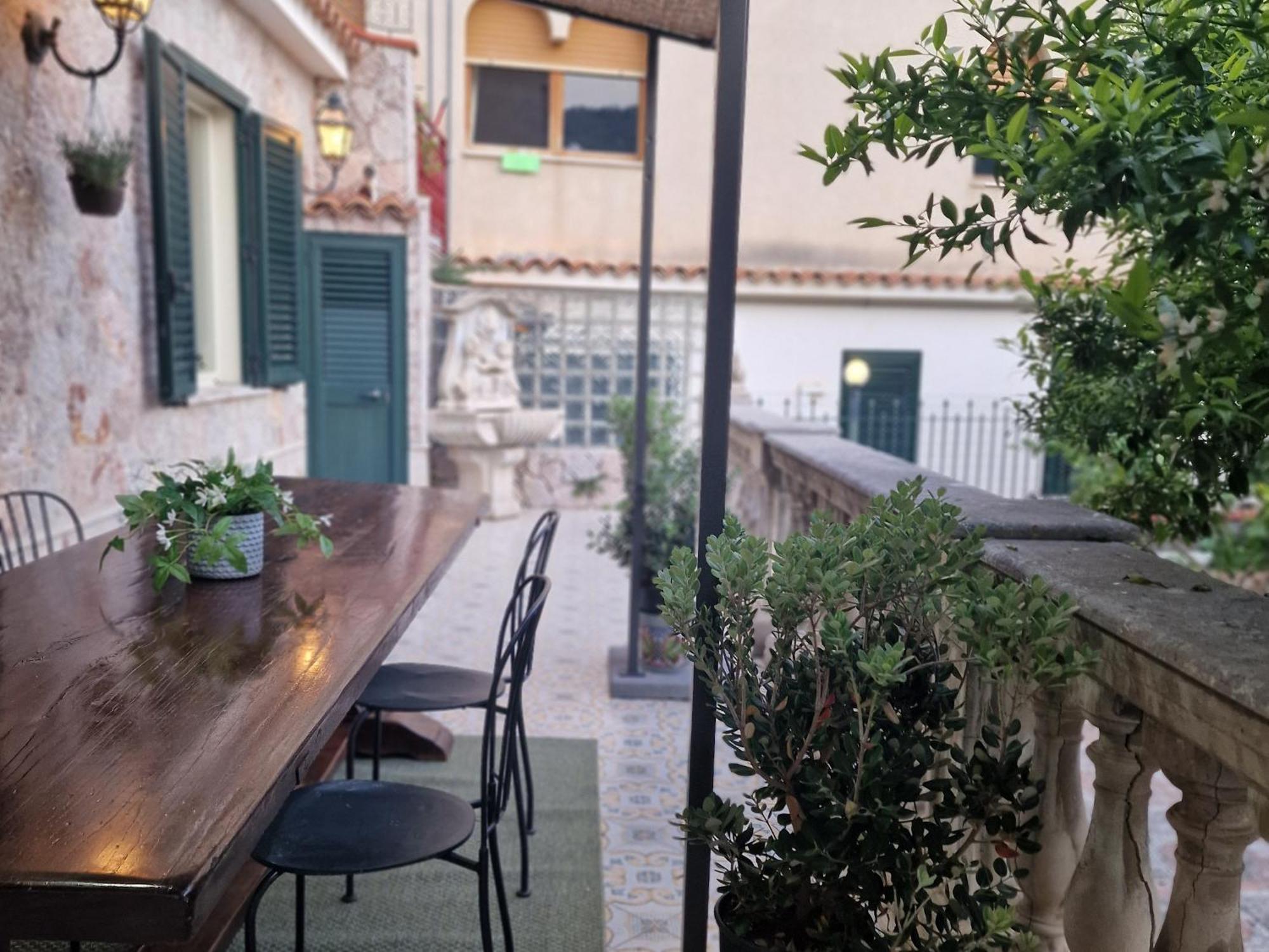 Donna Rosa - Your Home In Taormina Esterno foto